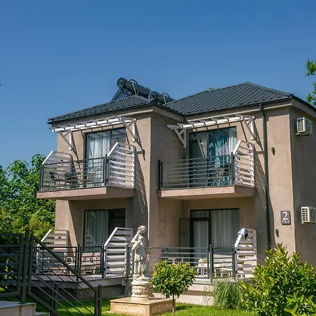 بيت ضيافة Complex Sea Star 2mai 4*